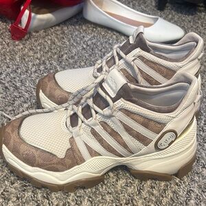 Coach Women's Sneakers in Cream and Brown